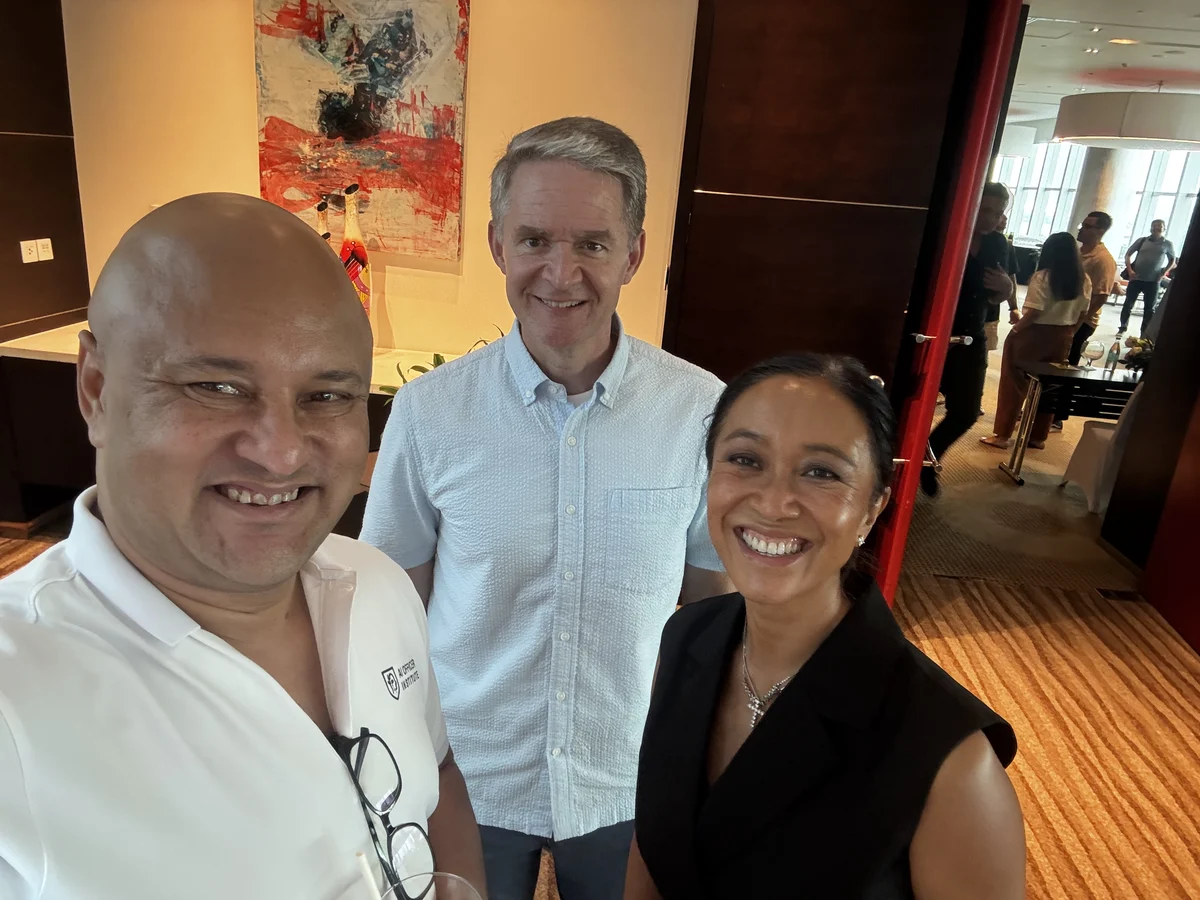 Dr Brooks Holtom, Dave Hajdu, and Dao Nguyen at the front of the class with the Georgetown EMBA students in Saigon